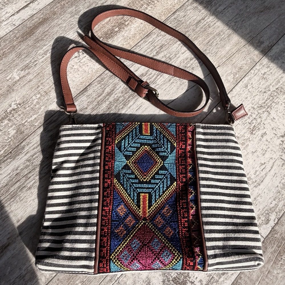 Jen and Co Purse Aztec Print Handbag EUC